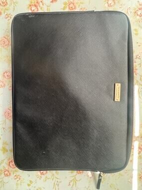 Kate Spade New York Black Saffiano Laptop Sleeve Hot Pink Interior 13” AS IS